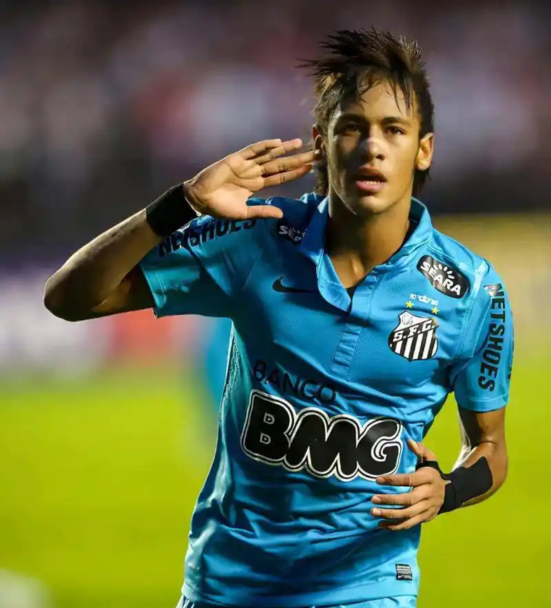 成就了谁 成就了谁