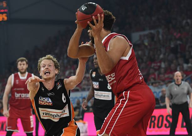 李昊桐以一 李昊桐以一