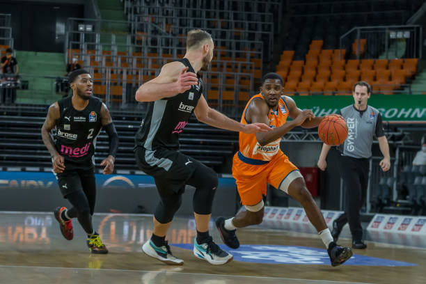 在攻击时创 在攻击时创